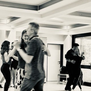 Tango Rojo Schule