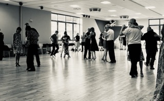 Tango Rojo Schule