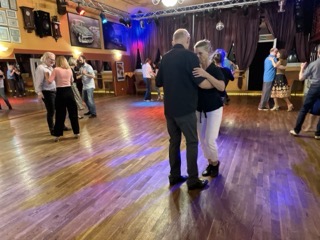 Tango Rojo Schule