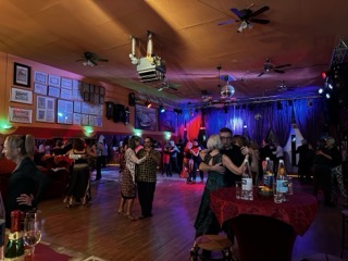 Tango Rojo Schule