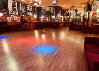 Tango Rojo Schule