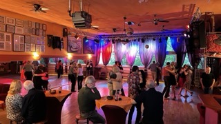 Tango Rojo Schule